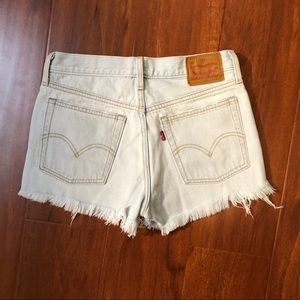 Levi’s high waisted shorts denim size 2 26